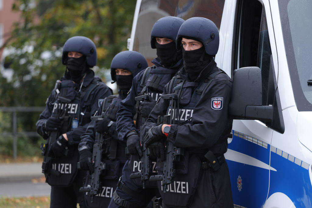 German Police Arrest Members Of Reichsbürger Group Accused Of Coup Plot ...