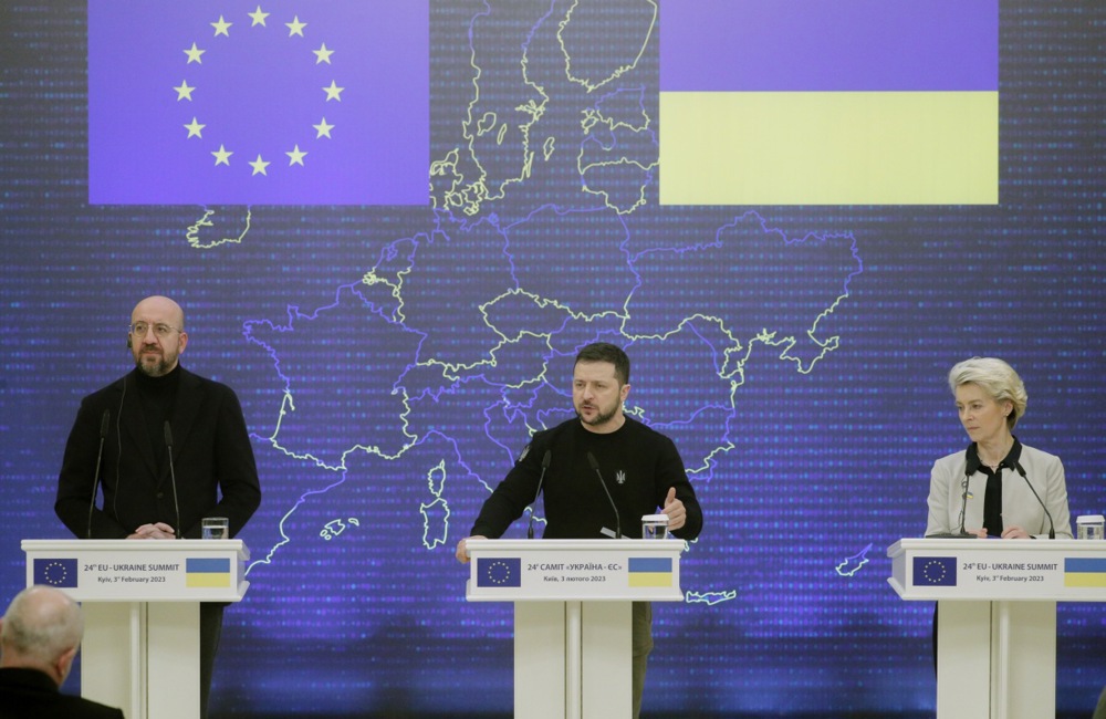 EXPLAINER: What Ukraine Needs To Do To Keep Its EU Membership Bid Alive ...